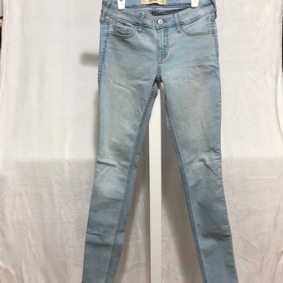 Hollister Women's Light Wash Super Skinny Jeans Size 1R W25 L31‎ - Picture 2 of 9
